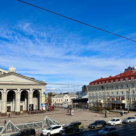 Lux Apartments In The City Center With A Coffee Machine, View Of A Theater, Near Zlata Plaza Riwne Exterior foto